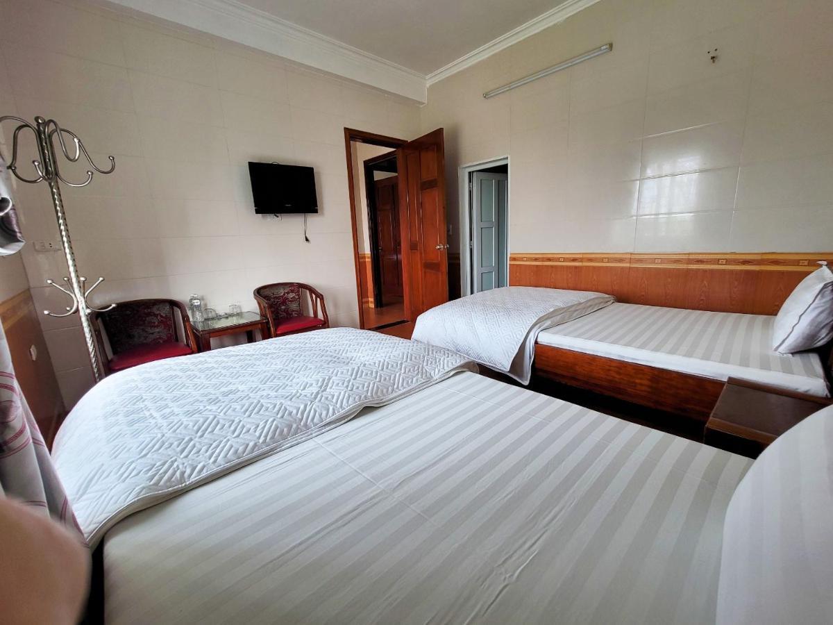 Phu Quy Hotel Hà Tĩnh Exteriör bild